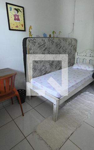 Casa à venda com 70m², 3 quartos e 3 vagas Casa à venda com 70m², 3 quartos e 3 vagasQuarto