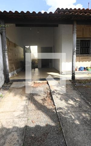 Casa à venda com 70m², 3 quartos e 3 vagas Casa à venda com 70m², 3 quartos e 3 vagasÁrea comum