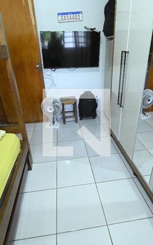 Casa à venda com 70m², 3 quartos e 3 vagas Casa à venda com 70m², 3 quartos e 3 vagasQuarto 2