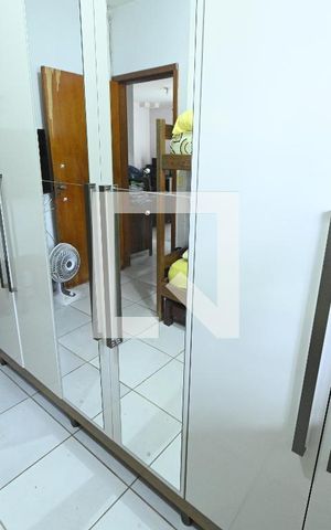 Casa à venda com 70m², 3 quartos e 3 vagas Casa à venda com 70m², 3 quartos e 3 vagasQuarto 2