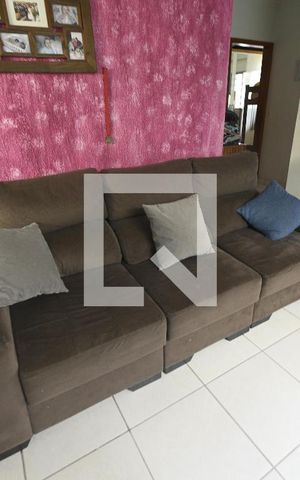 Casa à venda com 70m², 3 quartos e 3 vagas Casa à venda com 70m², 3 quartos e 3 vagasSala