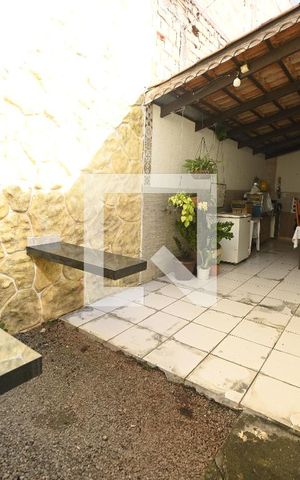 Casa à venda com 70m², 3 quartos e 3 vagas Casa à venda com 70m², 3 quartos e 3 vagasÁrea comum