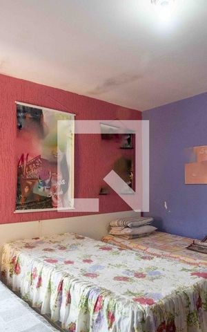 Casa à venda com 180m², 3 quartos e 2 vagasQuarto Suíte 2