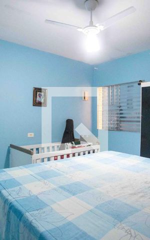 Casa à venda com 180m², 3 quartos e 2 vagasQuarto Suíte