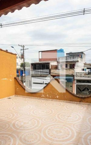 Casa à venda com 180m², 3 quartos e 2 vagasVaranda