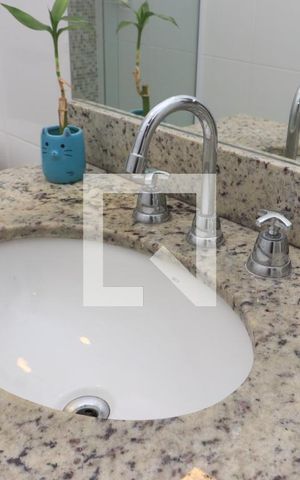 Apartamento à venda com 83m², 3 quartos e 2 vagasBanheiro Social