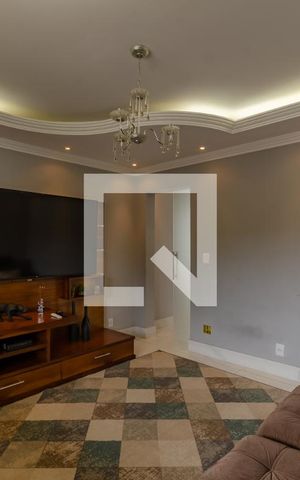 Casa à venda com 355m², 4 quartos e 4 vagas Casa à venda com 355m², 4 quartos e 4 vagasSala