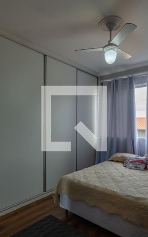 Casa à venda com 355m², 4 quartos e 4 vagas Casa à venda com 355m², 4 quartos e 4 vagasQuarto 1