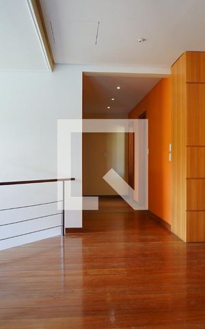Casa para alugar com 315m², 4 quartos e 3 vagasCorredor