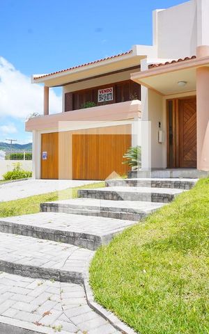 Casa para alugar com 315m², 4 quartos e 3 vagasFachada