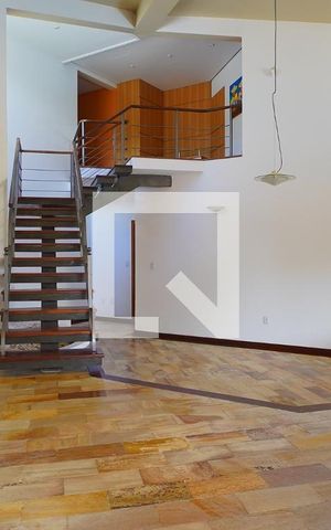 Casa para alugar com 315m², 4 quartos e 3 vagasSala