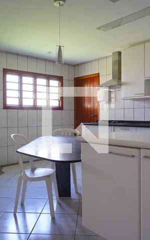 Casa para alugar com 315m², 4 quartos e 3 vagasCozinha