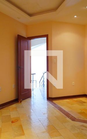 Casa para alugar com 315m², 4 quartos e 3 vagasQuarto suite