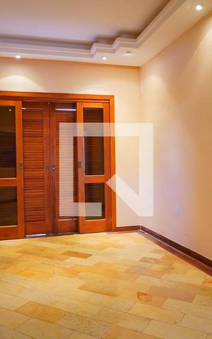 Casa para alugar com 315m², 4 quartos e 3 vagasQuarto suite