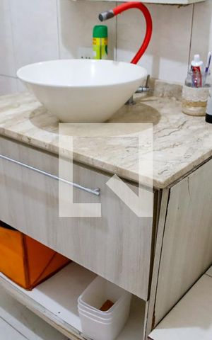 Casa à venda com 220m², 5 quartos e 4 vagas Casa à venda com 220m², 5 quartos e 4 vagasBanheiro
