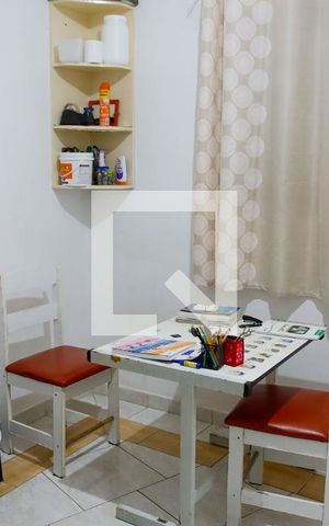 Casa à venda com 220m², 5 quartos e 4 vagas Casa à venda com 220m², 5 quartos e 4 vagasQuarto 1