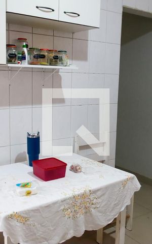 Casa à venda com 220m², 5 quartos e 4 vagas Casa à venda com 220m², 5 quartos e 4 vagasCozinha