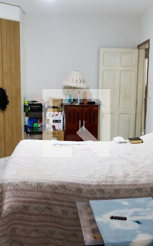 Casa à venda com 220m², 5 quartos e 4 vagas Casa à venda com 220m², 5 quartos e 4 vagasQuarto 3
