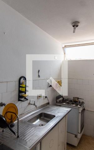 Apartamento à venda com 64m², 1 quarto e sem vaga Apartamento à venda com 64m², 1 quarto e sem vagaCozinha