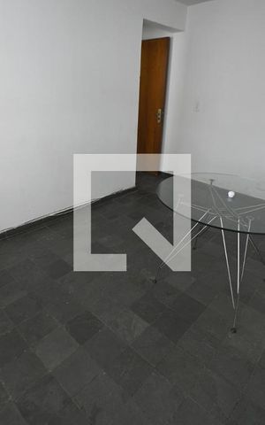 Apartamento à venda com 39m², 1 quarto e sem vaga Apartamento à venda com 39m², 1 quarto e sem vagaSala