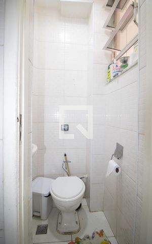 Apartamento à venda com 115m², 3 quartos e sem vaga Apartamento à venda com 115m², 3 quartos e sem vagaBanheiro da Área de serviço