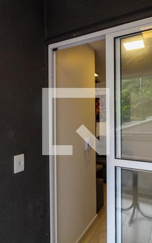Apartamento à venda com 45m², 2 quartos e sem vaga Apartamento à venda com 45m², 2 quartos e sem vagaÁrea de Serviço