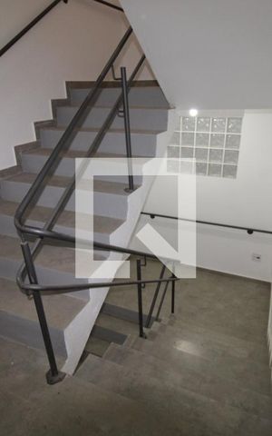 Apartamento para alugar com 25m², 1 quarto e sem vagaEscada