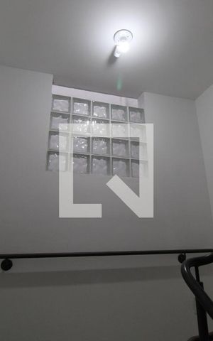 Apartamento para alugar com 25m², 1 quarto e sem vagaEscada