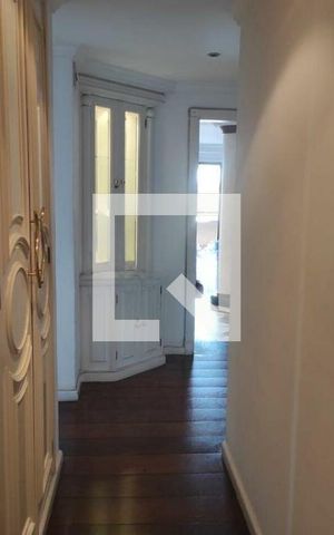 Apartamento à venda com 227m², 4 quartos e 4 vagas