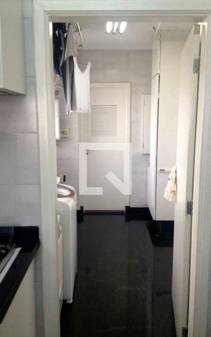 Apartamento à venda com 227m², 4 quartos e 4 vagas
