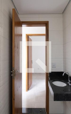 Apartamento à venda com 41m², 2 quartos e sem vaga Apartamento à venda com 41m², 2 quartos e sem vagaBanheiro