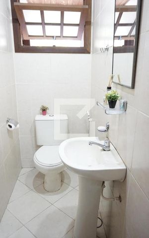 Casa para alugar com 245m², 4 quartos e 5 vagasLavabo