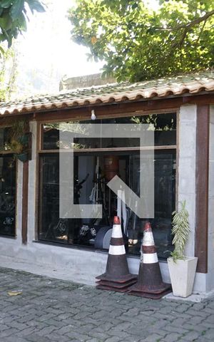 Casa para alugar com 245m², 4 quartos e 5 vagasÁrea Externa