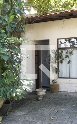 Casa para alugar com 245m², 4 quartos e 5 vagasÁrea Externa