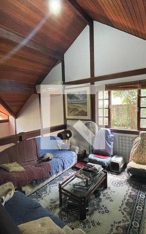 Casa para alugar com 245m², 4 quartos e 5 vagas Casa para alugar com 245m², 4 quartos e 5 vagasSala 2