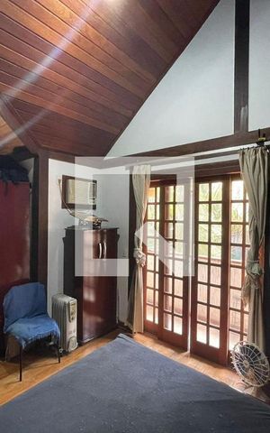 Casa para alugar com 245m², 4 quartos e 5 vagas Casa para alugar com 245m², 4 quartos e 5 vagasSuíte 2