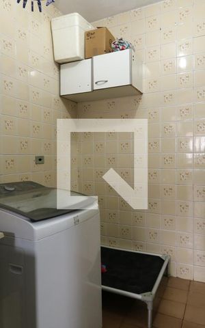 Casa à venda com 132m², 3 quartos e 2 vagasÁrea de Serviço
