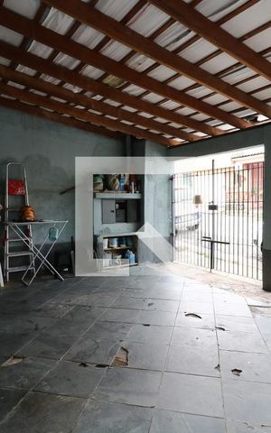 Casa à venda com 132m², 3 quartos e 2 vagasGaragem