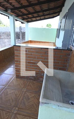 Casa à venda com 70m², 2 quartos e 1 vagaÁrea de serviço