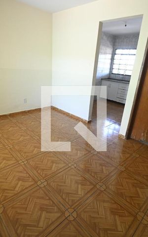 Casa à venda com 70m², 2 quartos e 1 vagaSala