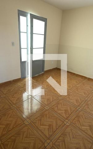 Casa à venda com 70m², 2 quartos e 1 vagaSala