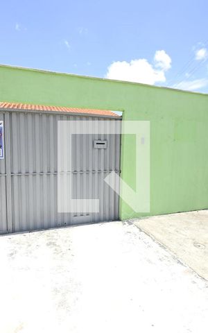 Casa à venda com 70m², 2 quartos e 1 vagaFachada