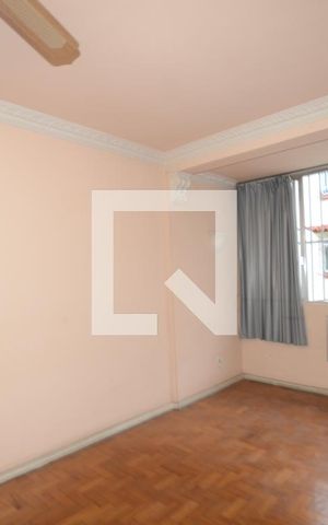 Apartamento para alugar com 75m², 2 quartos e sem vagaSala