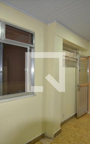 Apartamento para alugar com 75m², 2 quartos e sem vagaÁrea de Serviço
