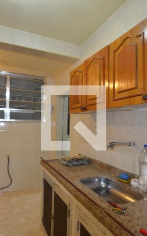 Apartamento para alugar com 75m², 2 quartos e sem vagaCozinha