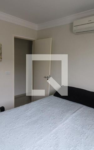 Casa de condomínio à venda com 180m², 3 quartos e 2 vagasQuarto 3