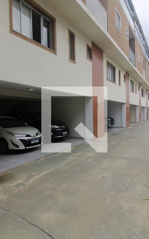 Casa de condomínio à venda com 180m², 3 quartos e 2 vagasFachada