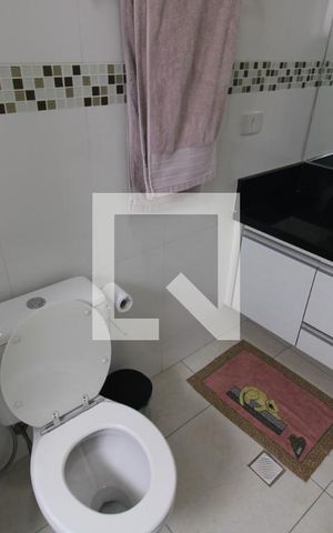 Casa de condomínio à venda com 180m², 3 quartos e 2 vagasQuarto 1 - Banheiro