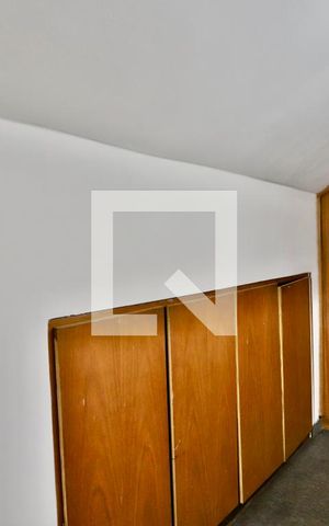 Casa à venda com 350m², 4 quartos e 4 vagas Casa à venda com 350m², 4 quartos e 4 vagasCloset do quarto 1