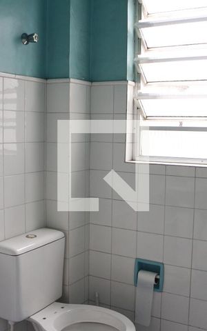 Apartamento para alugar com 79m², 2 quartos e sem vagaBanheiro